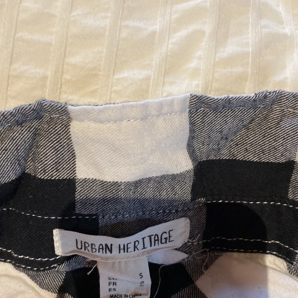 Urban Heritage black and white flannel - Picture 2 of 3